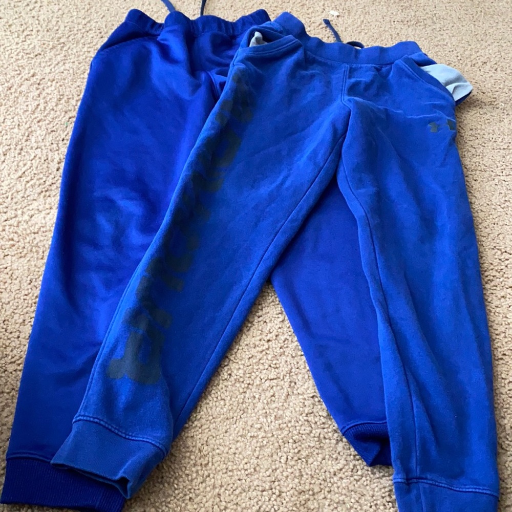 2 boys joggers under armour size M